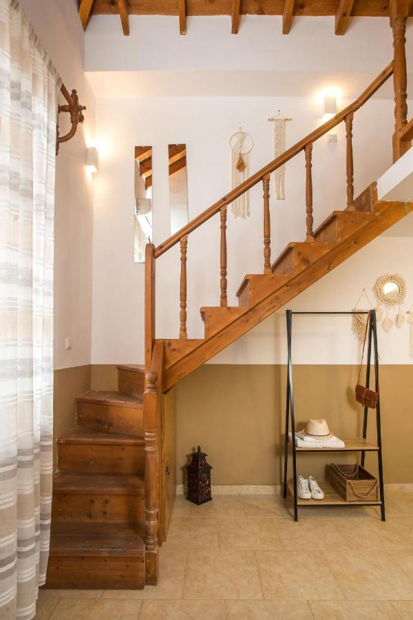 Annas Houses Chalki Town Екстериор снимка