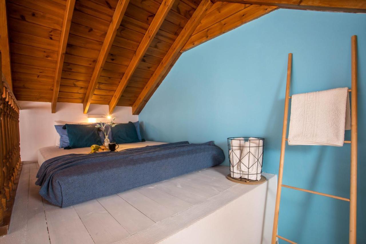 Annas Houses Chalki Town Екстериор снимка